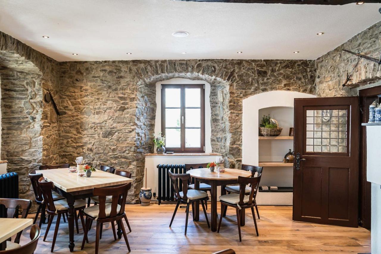 Landgasthof Zur Burg Grenzau Höhr-Grenzhausen Dış mekan fotoğraf