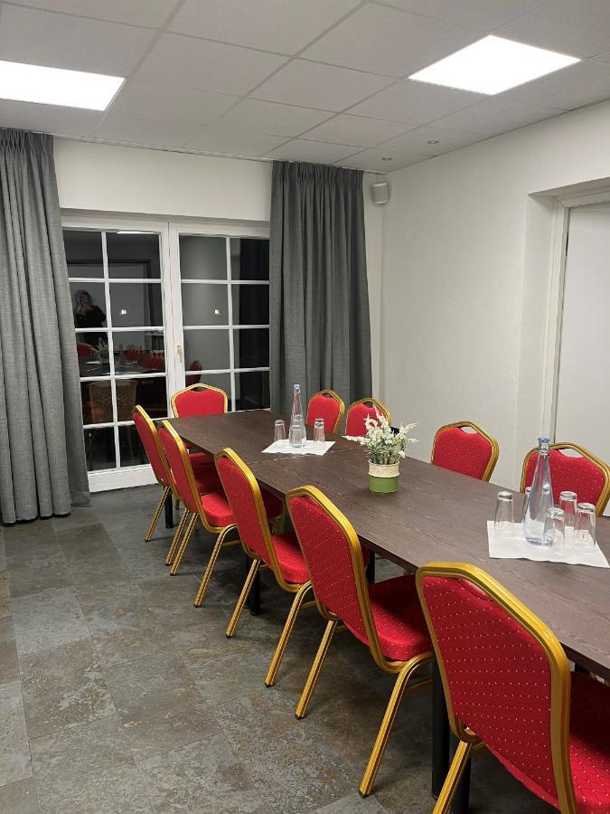 Landgasthof Zur Burg Grenzau Höhr-Grenzhausen Dış mekan fotoğraf